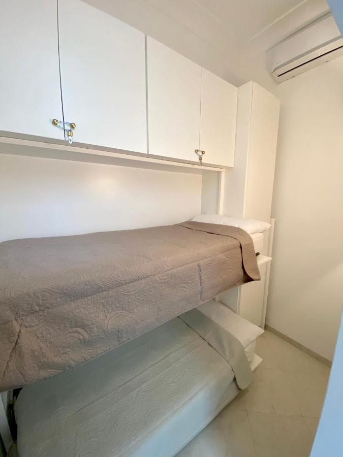 Suite Posterus 5 Capri Kültér fotó