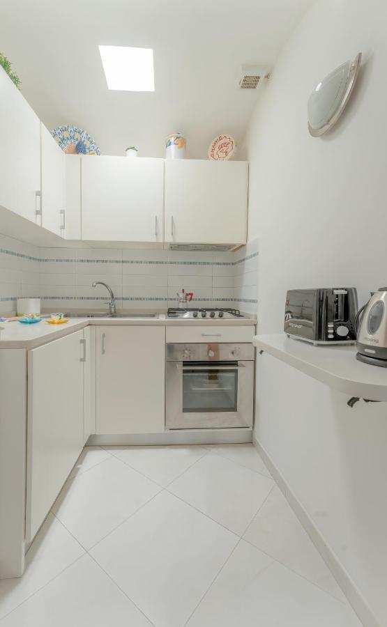 Suite Posterus 5 Capri Kültér fotó